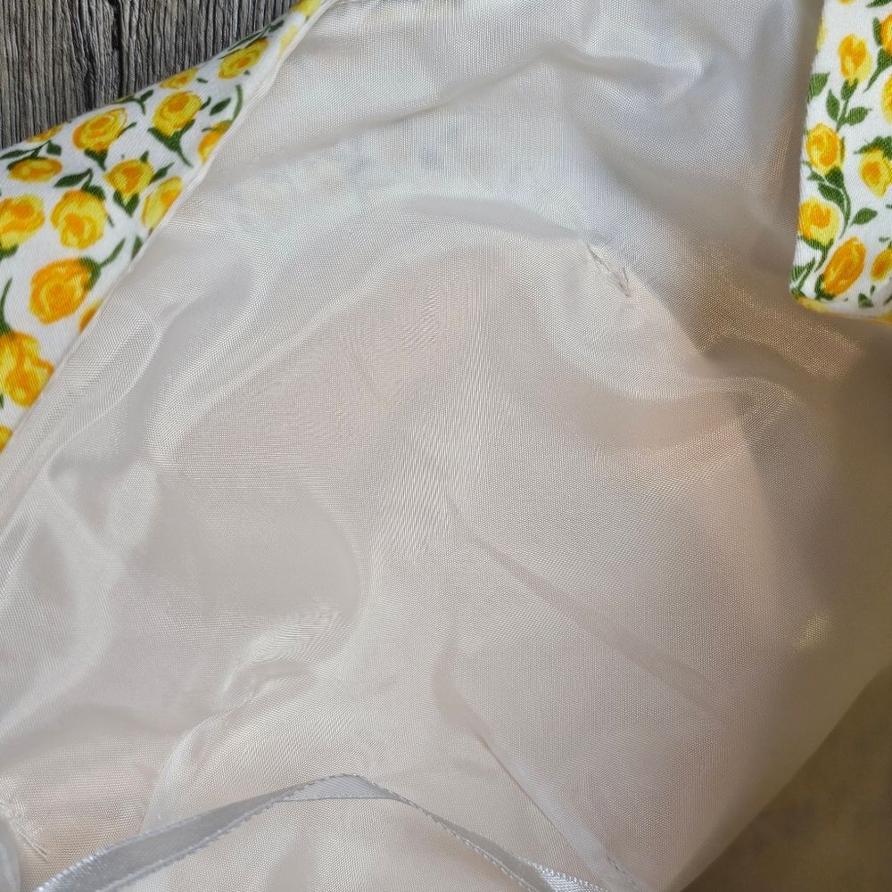 Vintage Yellow Sundress Size 10P Retro Pin-Up Cottage Rose Floral Ditsy Skater - Picture 9 of 9